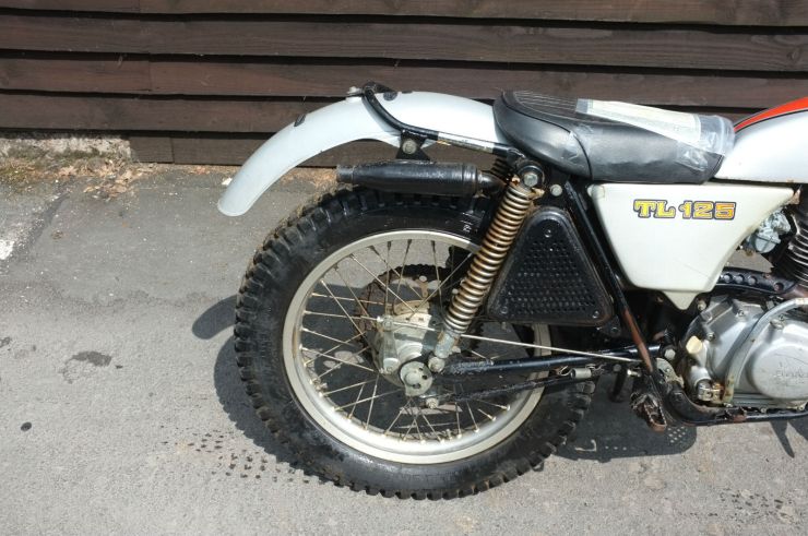 s-l1600